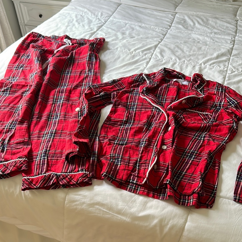 Victoria’s Secret Cozy soft Red Plaid Pajamas great for holidays/Christmas